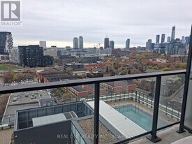 5 Defries St in Toronto, ON - Building Photo