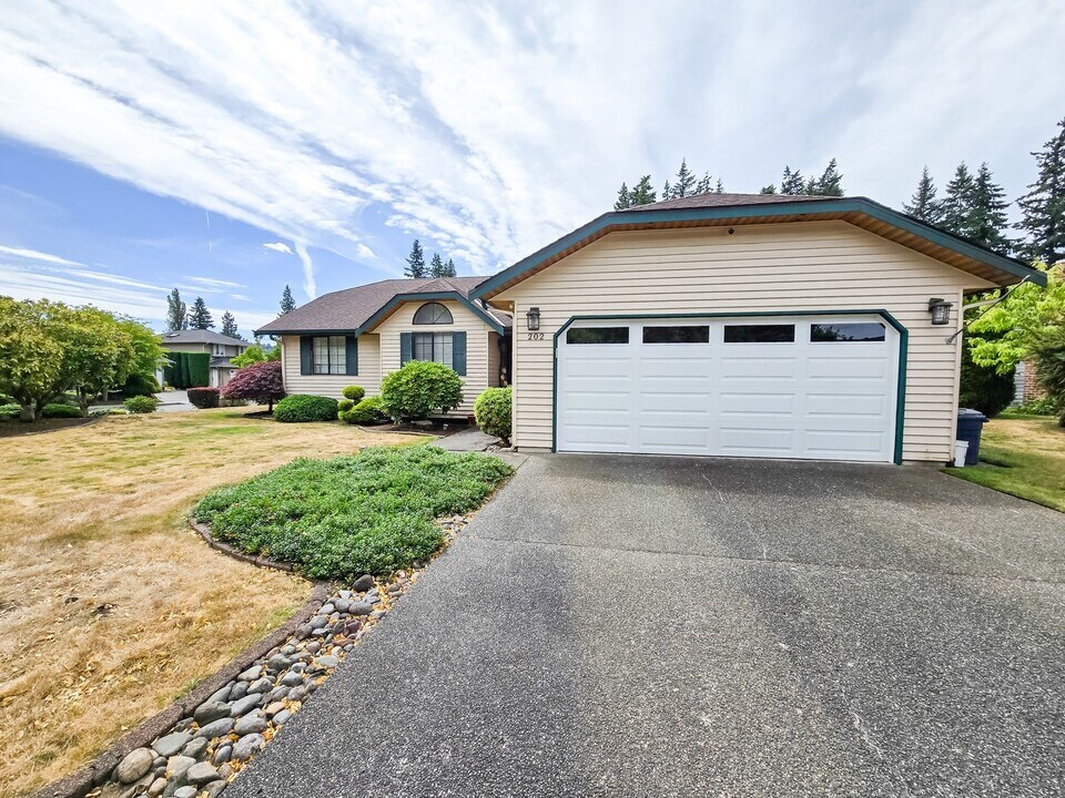 202 Joann Ln in Arlington, WA - Building Photo
