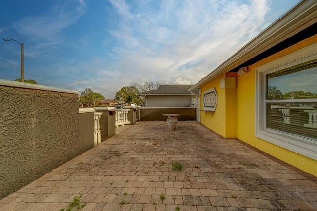 2359 Moore Haven Dr E, Unit 326 in Clearwater, FL - Building Photo - Building Photo