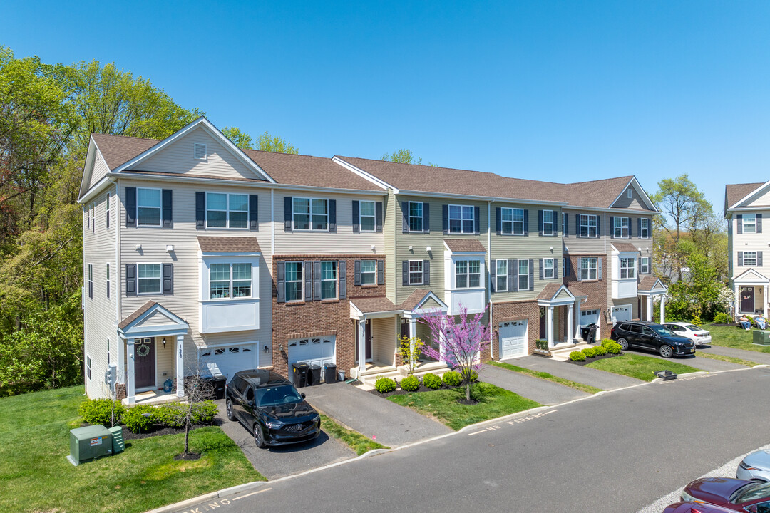 Georgetown Mews Townhomes in Wenonah, NJ - Building Photo