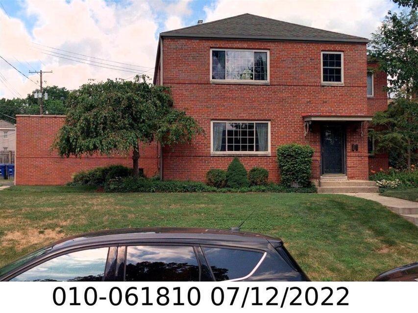 1629 Grandview Ave in Columbus, OH - Building Photo