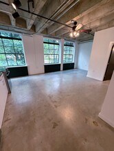 1065 United Ave SE, Unit United Lofts - Unit 203 in Atlanta, GA - Building Photo - Building Photo