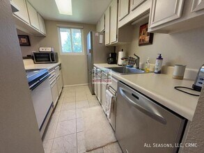 1002 Fontmore Rd in Colorado Springs, CO - Building Photo - Building Photo