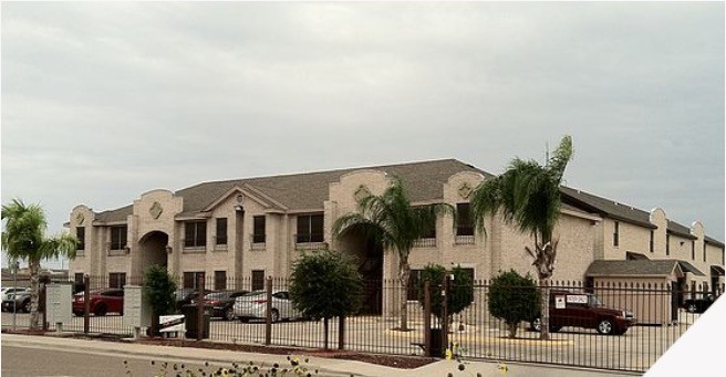 7123 Rosson Rd, Unit 4 in Laredo, TX - Foto de edificio