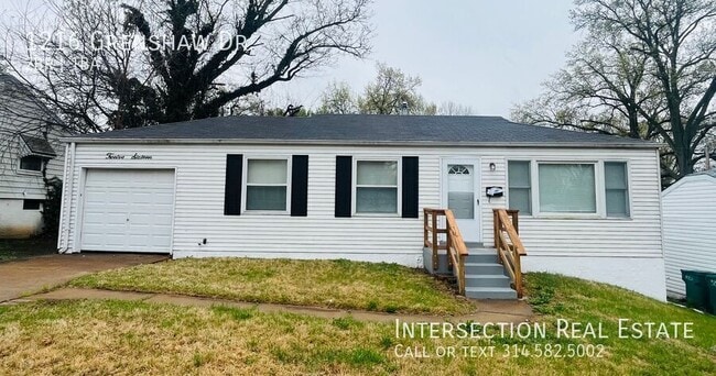 property at 1216 Grenshaw Dr