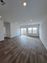 7395 W Donner Ave in Fresno, CA - Building Photo - Building Photo