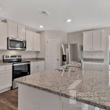 4057 Reinfield Dr in Inman, SC - Building Photo - Building Photo