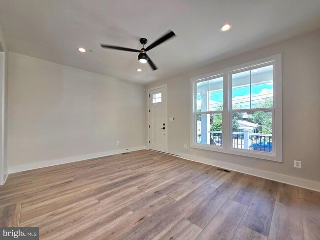 property at 41 E Reed Ave