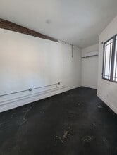 123 W Moniteau St in Tipton, MO - Building Photo - Building Photo