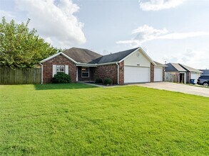 3405 SW Picasso Blvd in Bentonville, AR - Building Photo - Building Photo