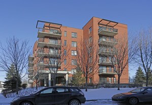 945 Muir Apartments