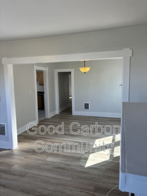2273 Delaware Ave in Buffalo, NY - Building Photo - Building Photo