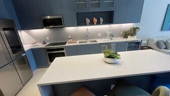 1994 NW 1st Pl, Unit A5 in Miami, FL - Building Photo