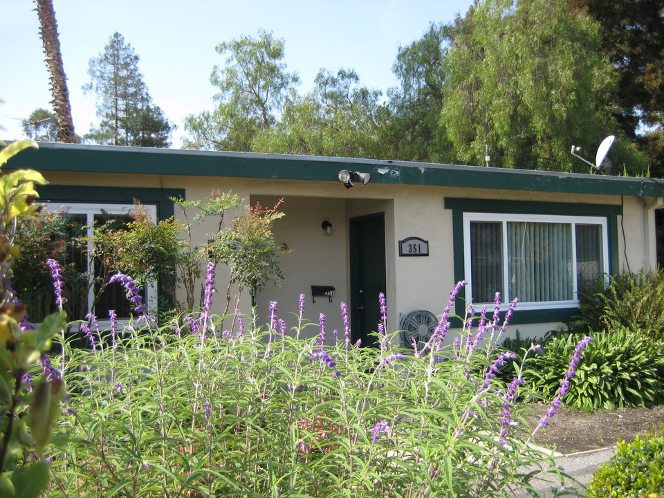 Chestnut Avenue Apartments in Palo Alto, CA - Foto de edificio