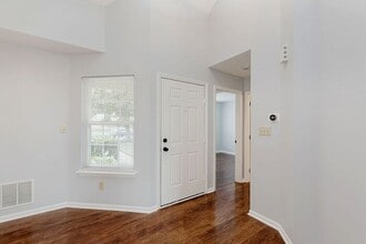 9249 Crossing Dr in Fishers, IN - Building Photo - Building Photo