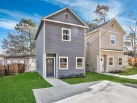 237 Northlawn St photo'