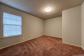 10907 Cimarron Cove in Universal City, TX - Building Photo - Building Photo