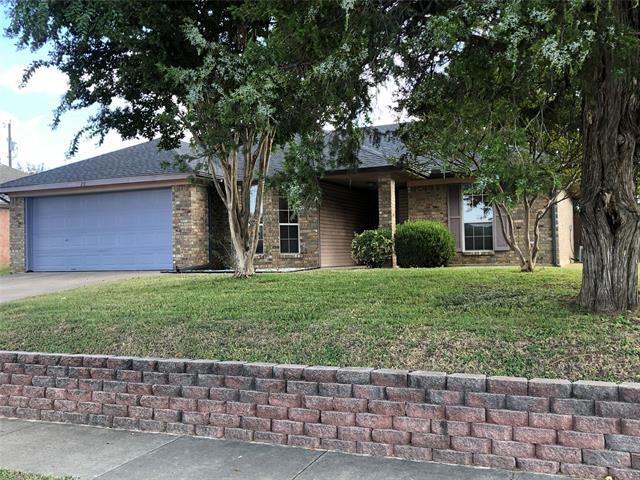 20 Connecticut Ave in Midlothian, TX - Building Photo