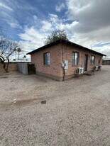 1355 N Columbus Blvd in Tucson, AZ - Building Photo