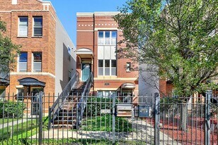817 S Kedzie Ave in Chicago, IL - Building Photo