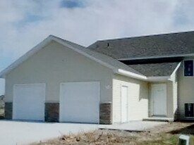 146 Erin Ct, Unit #B in Nicollet, MN - Building Photo