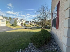 3145 Pine Valley Way in East Stroudsburg, PA - Building Photo - Building Photo