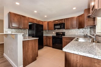 1289 E Harrison St in Oviedo, FL - Building Photo - Building Photo