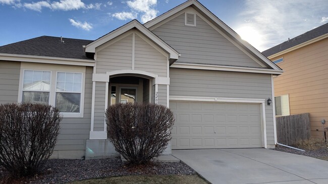 2203 Clipper Way in Fort Collins, CO - Building Photo - Building Photo