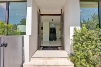 1111 SE 9th Ave in Fort Lauderdale, FL - Building Photo - Building Photo