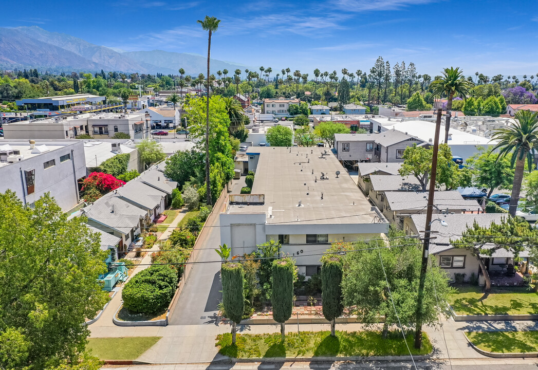 The Holliston in Pasadena, CA - Building Photo