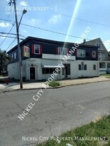 289 Austin St in Buffalo, NY - Building Photo