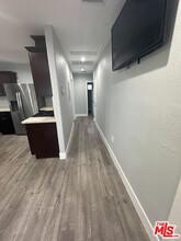1705 W 62nd St in Los Angeles, CA - Building Photo - Building Photo