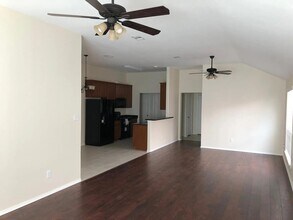 5014 Cypress Willow Dr in Katy, TX - Building Photo - Building Photo