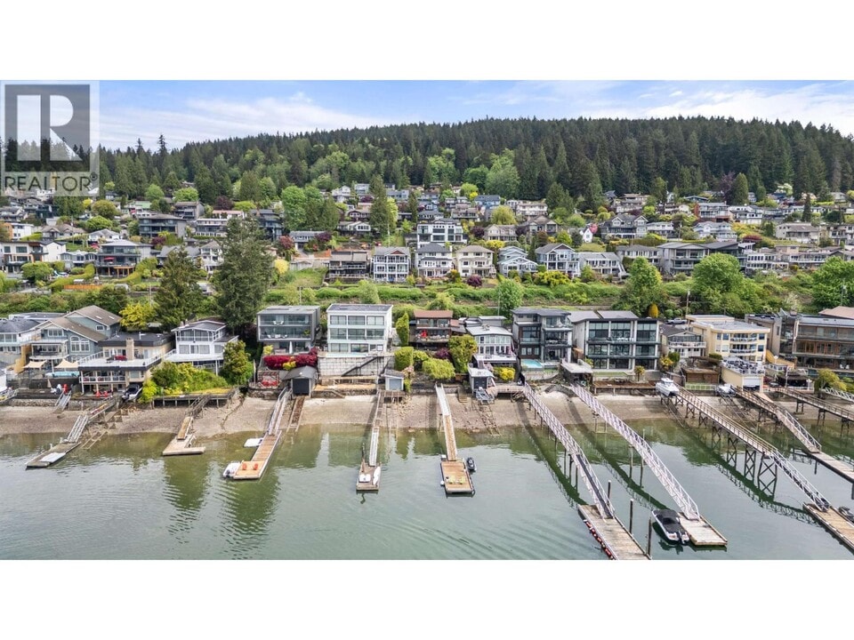 1188 Alderside Rd in Port Moody, BC - Building Photo