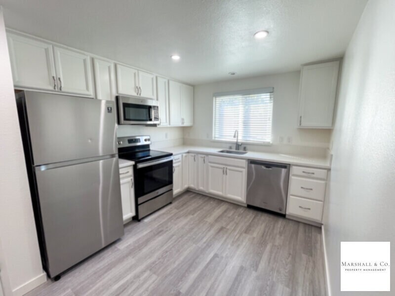 13 Park Crest Ct in Novato, CA - Building Photo