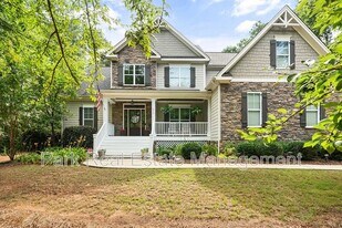 215 Harrison Pond Dr in Pittsboro, NC - Building Photo