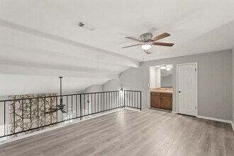 12322 Wild Pine Dr in Houston, TX - Building Photo - Building Photo