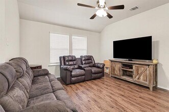 101 Pony Ct in Waxahachie, TX - Building Photo - Building Photo