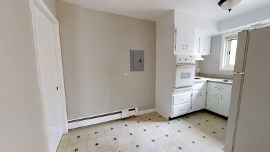 828 Seward St in Evanston, IL - Building Photo - Building Photo