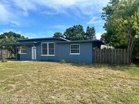 1647 Dixie Way in Melbourne, FL - Building Photo