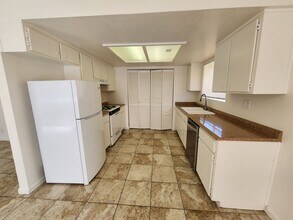 72364 Sunnyvale Dr in Twentynine Palms, CA - Foto de edificio - Building Photo
