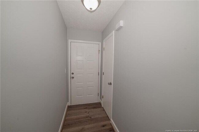 1021 Wood Creek Dr in Fayetteville, NC - Building Photo - Building Photo