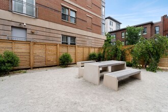 83 Beacon St, Unit 2 in Boston, MA - Building Photo - Building Photo