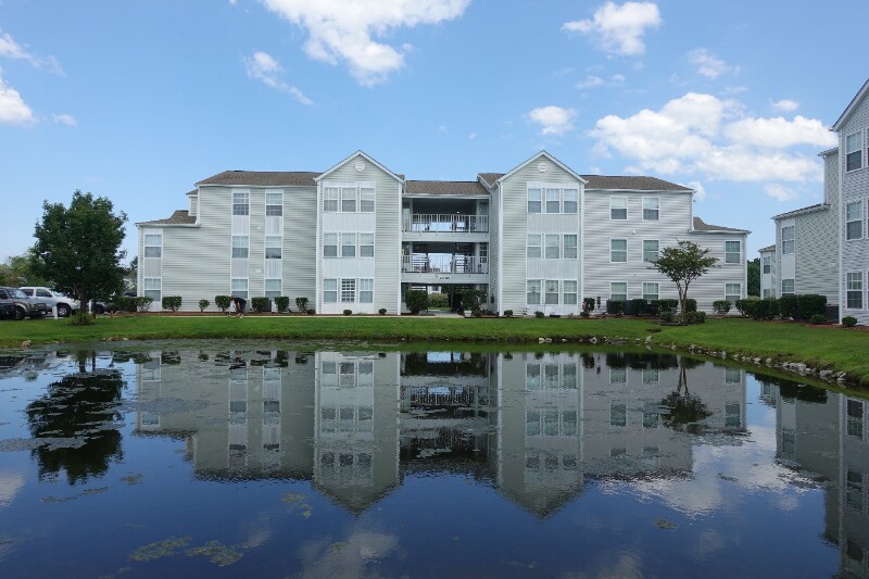2265 Huntingdon Dr in Myrtle Beach, SC - Foto de edificio