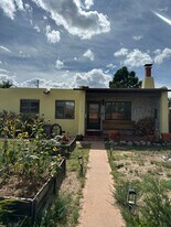 1361 Santa Rosa Dr in Santa Fe, NM - Building Photo