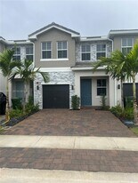 141 SW 171st Ave in Miramar, FL - Building Photo