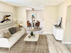 210 Garfield in Glendale, CA - Foto de edificio - Building Photo