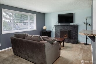 19105 60th St E in Lake Tapps, WA - Building Photo - Building Photo