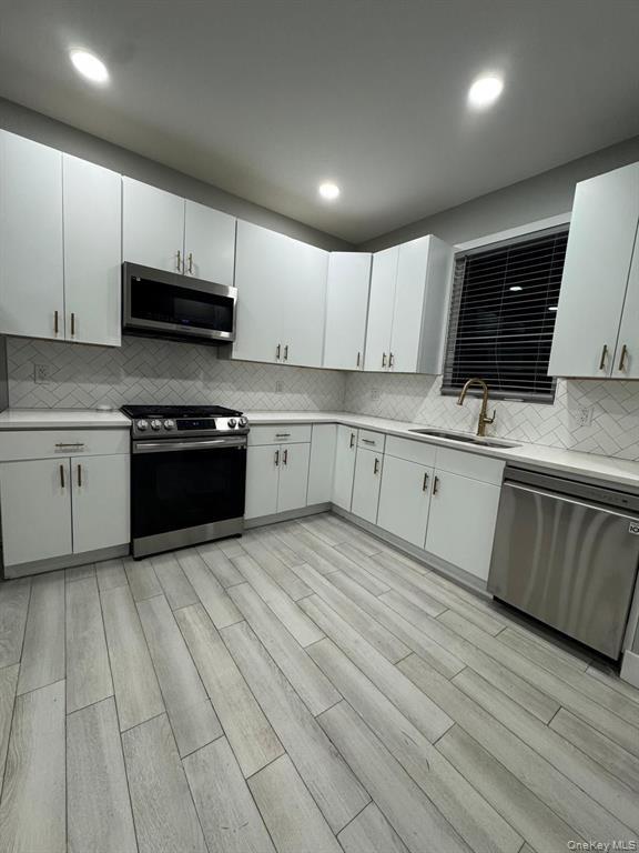 588 W Broadway, Unit 1, Unit 1