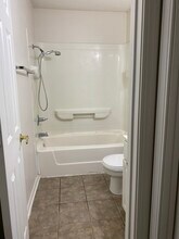 2811 Pembroke Ln in St. Joseph, MO - Building Photo - Building Photo